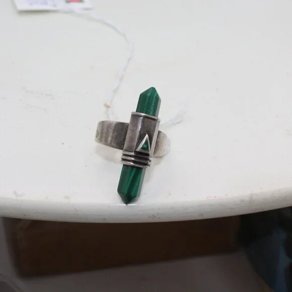 Vintage Malachite Sterling Silver Ring - Picture 6 of 6